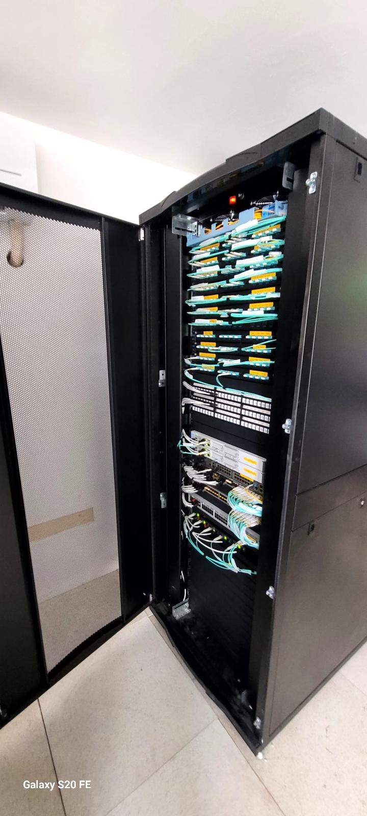 kabinet image